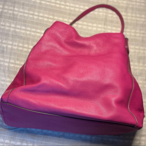 Coach Genuine Soft Leather Shoulder Tote Bag - Picture 4 of 12